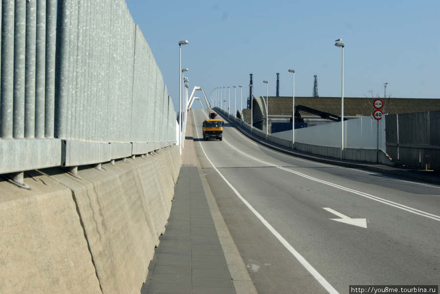 автомобильный мост Барселона, Испания