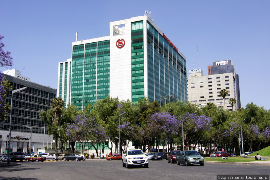 Проспект для шикарных отелей Мехико, Мексика