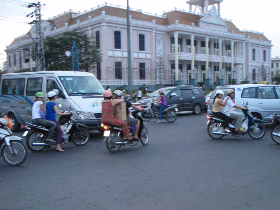 Улицы Нячанга. Нячанг, Вьетнам
