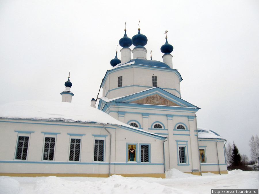 Бело-голубая классика - Церковь пророка Илии, село Селихово
