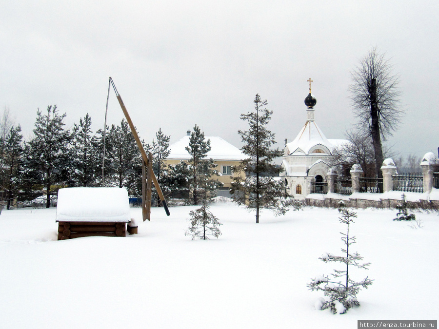 Пятиглавый красавец на берегу Волги Свердлово, Россия