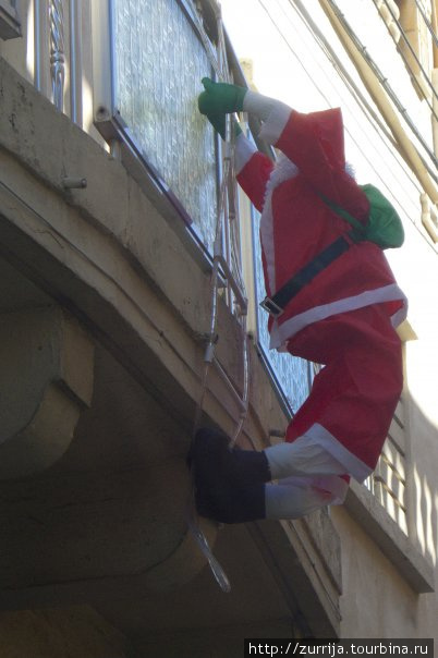 Дед Мороз — йог (Заббар, Мальта)