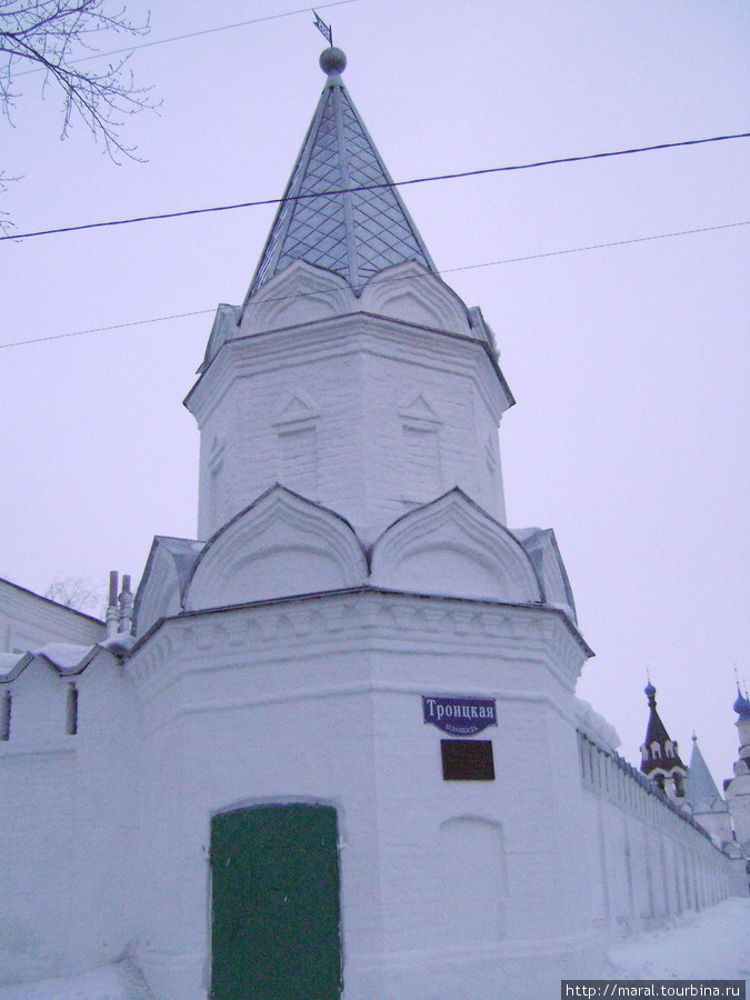 Башня монастырской ограды Муром, Россия