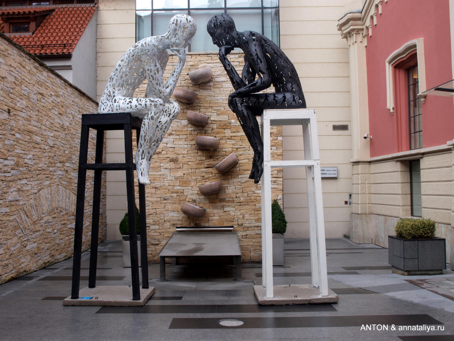Креативные скульптурные композиции Прага, Чехия
