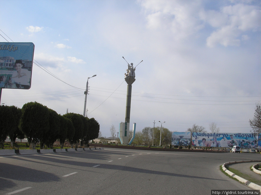 Дорога в аэропорт. Карши, Узбекистан