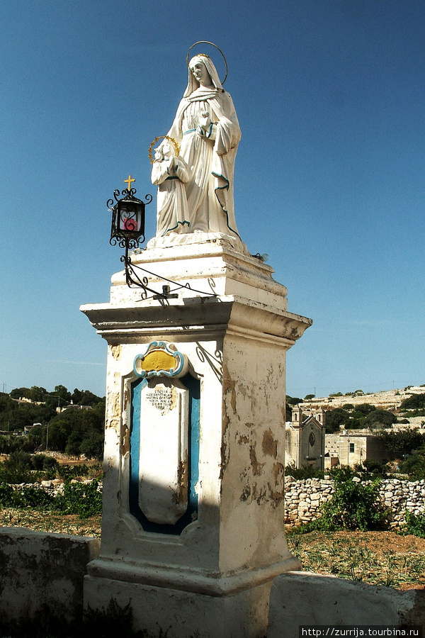 Св. Анна (статуя) (Ренди, Мальта)