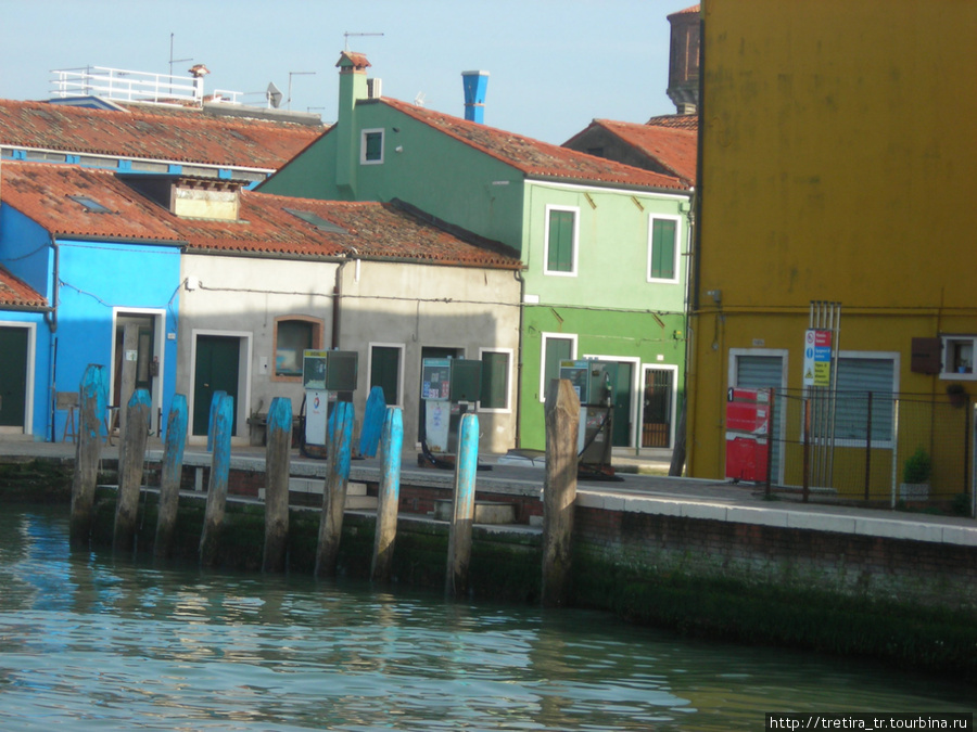 Бурано-остров кружевниц и рыбаков Остров Бурано, Италия