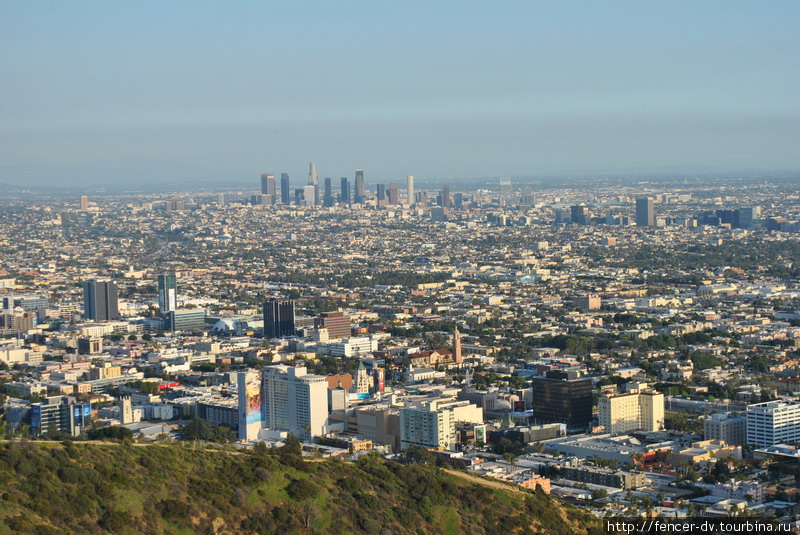 Лос-Анджелес с высоты окрестных холмов Лос-Анжелес, CША