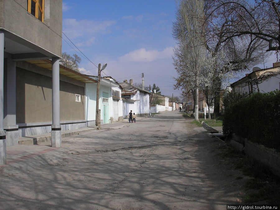 Небольшой переулок. Самарканд, Узбекистан