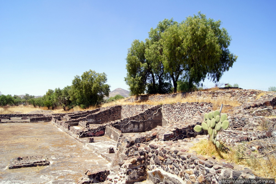 Останки жилых домов Теотиуакан пре-испанский город тольтеков, Мексика