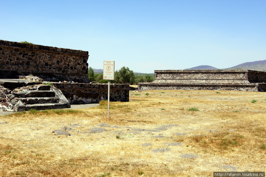 На территории крепости в Теотиуакане Теотиуакан пре-испанский город тольтеков, Мексика