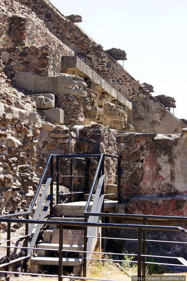 Храмовый комплекс в крепости Теотиуакан пре-испанский город тольтеков, Мексика