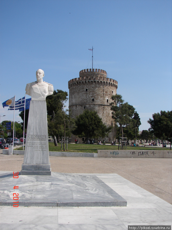 Памятник правителю Салоник Салоники, Греция