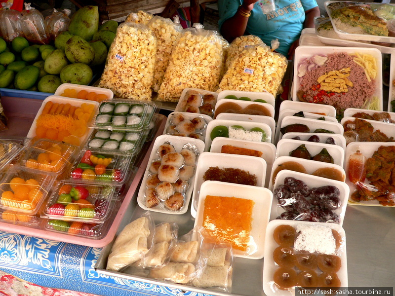 Уличная еда на Пи-Пи Дон Острова Пхи-Пхи, Таиланд