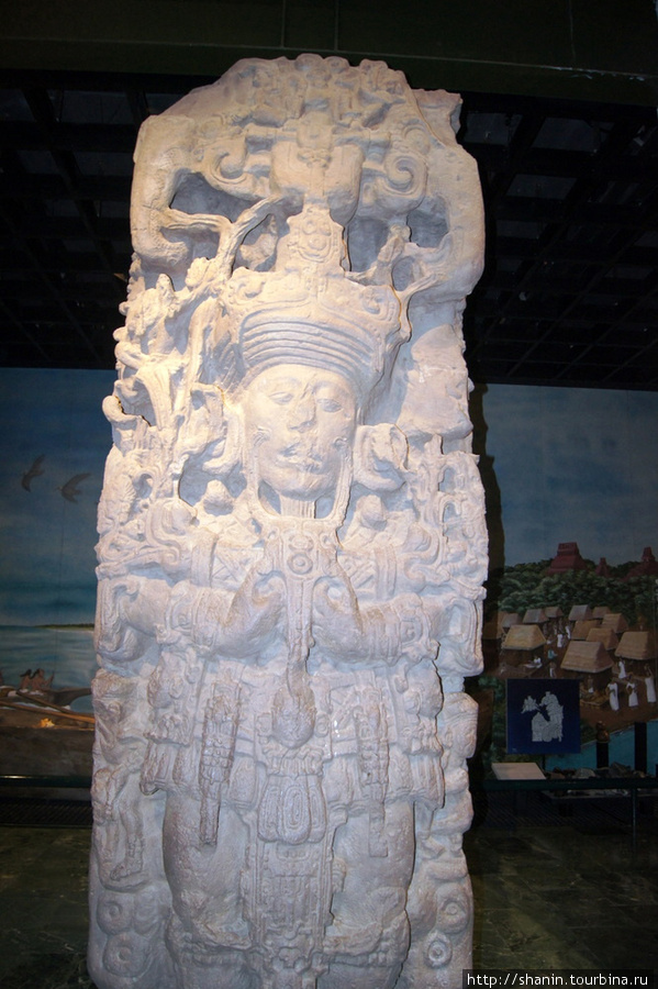 Каменная стелла Четумаль, Мексика