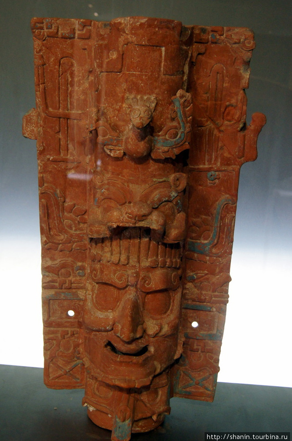 Глиняная маска майя Паленке, Мексика