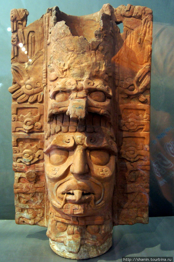 Глиняная маска Паленке, Мексика