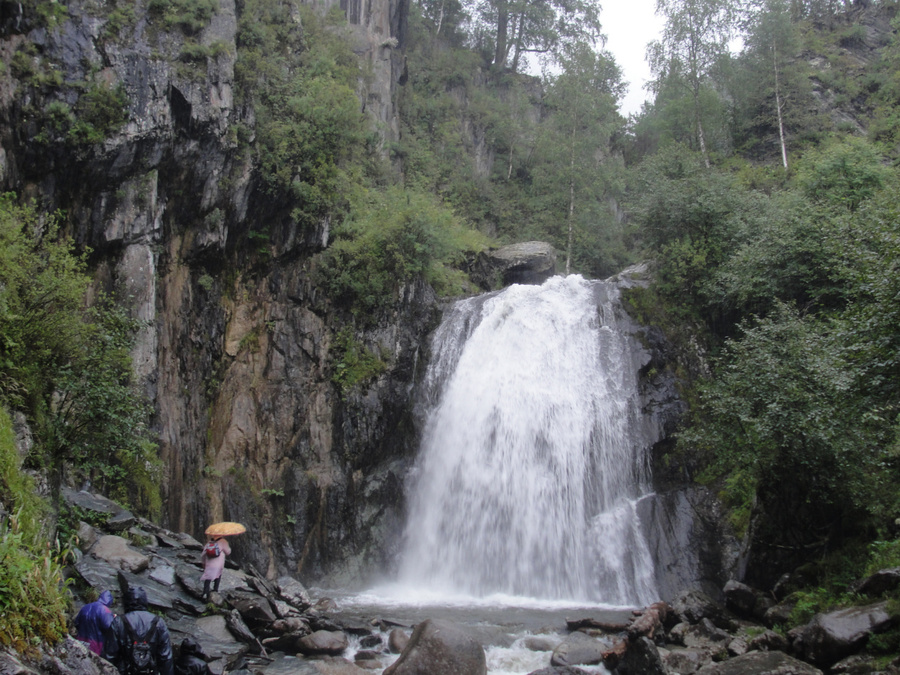 водопад Корбу, в заповеднике Республика Алтай, Россия