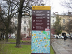 В центре Львова трудно заблудиться — текие таблички через каждые 20 метров.