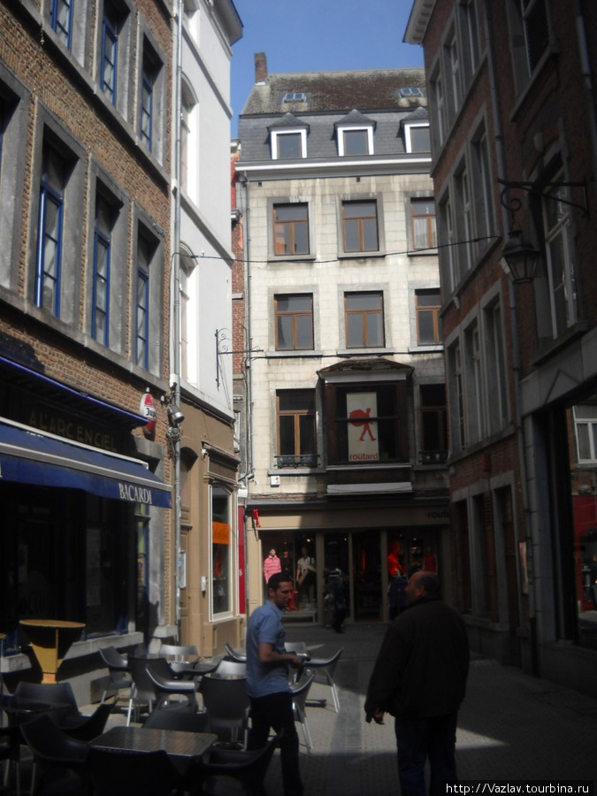 Уличная сценка Намюр, Бельгия