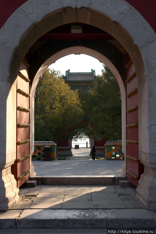 Парк Бэйхай, северо-запад Пекин, Китай