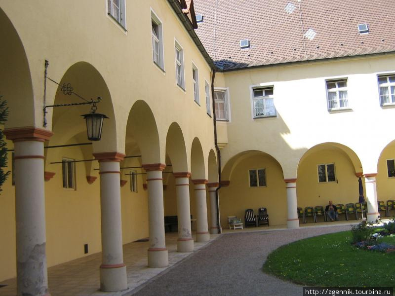 Госпиталь или богадельня в стиле Ренесанс Ландсберг-ам-Лех, Германия