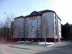 Кедр — гостиница с советских времен.