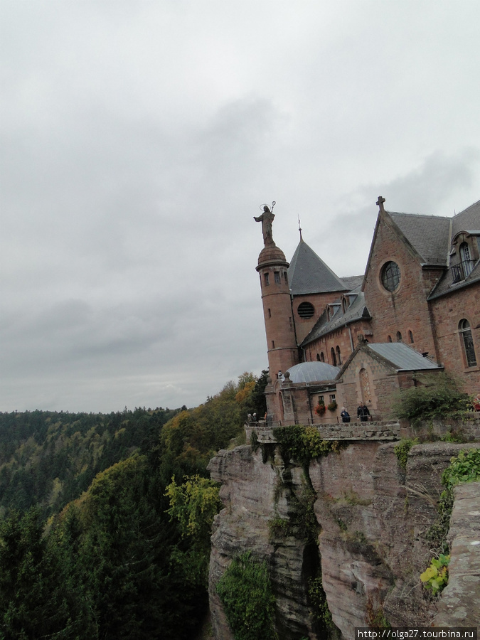 Монастырь Святой Одили на Mont Sainte-Odile Эльзас, Франция