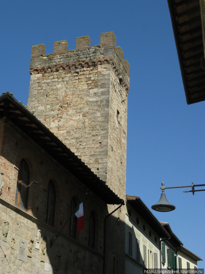 Башня в Поггибонси Сан-Джиминьяно, Италия