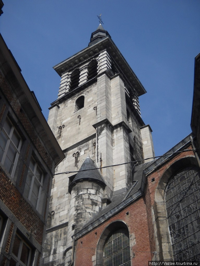 Церковная колокольня Намюр, Бельгия