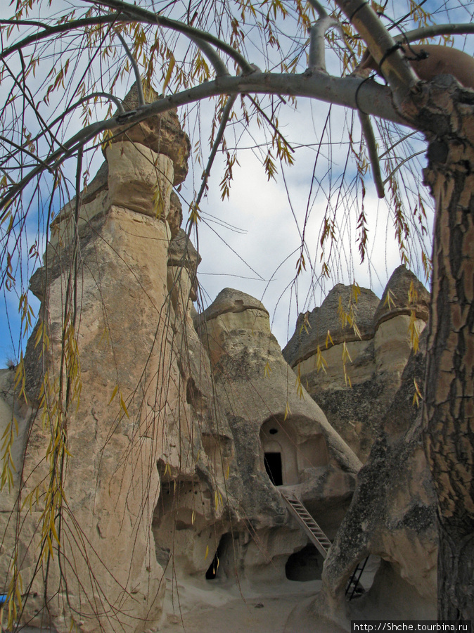Большинство пещер — старые православные церквушки Каппадокия - Гереме Национальный Парк, Турция