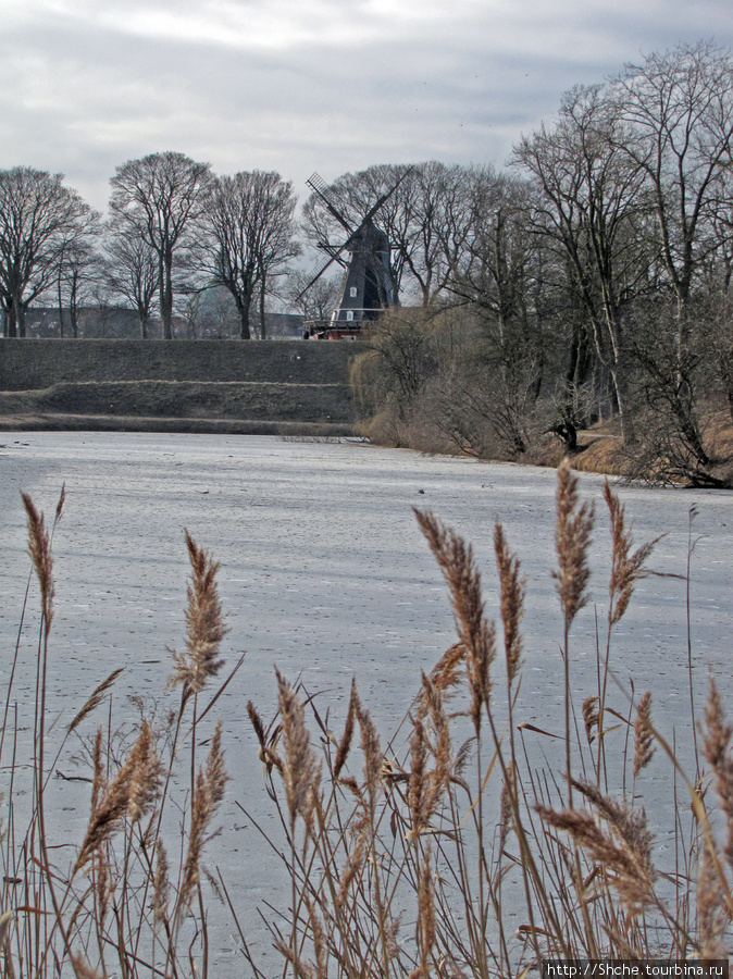 Прогулка вокруг Kastellet, крепость-парк. Копенгаген, Дания