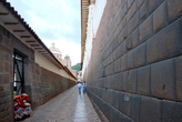 Каменные блоки стен инкских времен