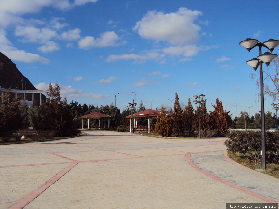 Парк у тропы Столичный регион Ашхабад, Туркмения