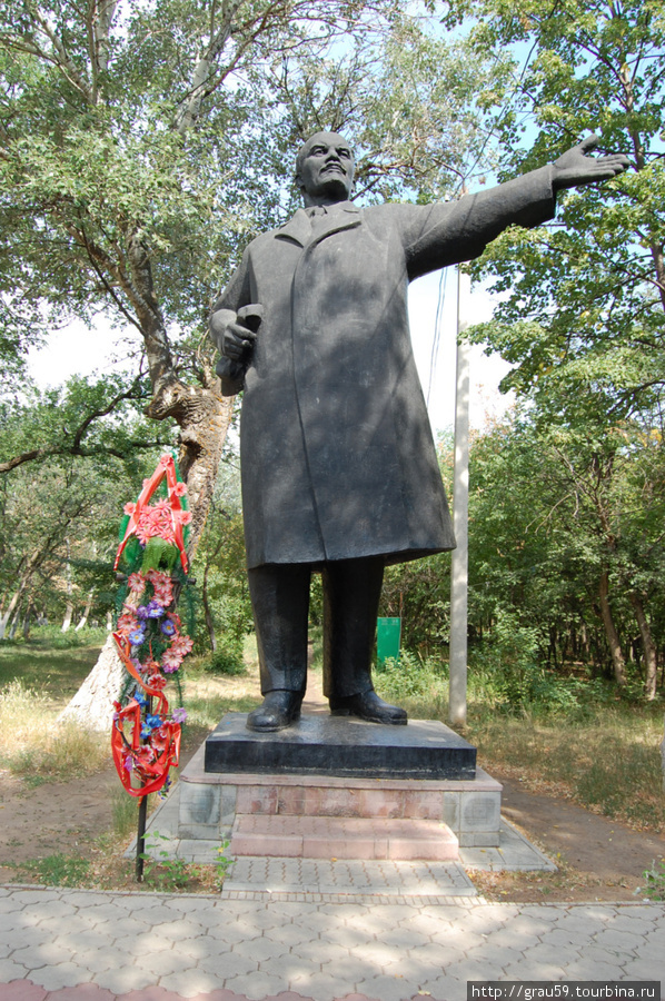 Владимир Ильич Ленин Уральск, Казахстан