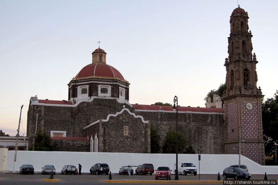 Францисканский монастырь Теотиуакан пре-испанский город тольтеков, Мексика