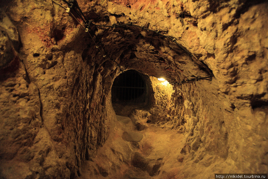 подземный город Деринкую Деринкую, Турция