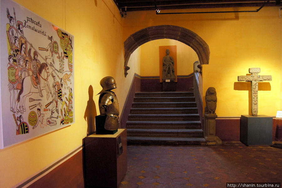 В зале музея Тласкала-де-Хикотенкатль, Мексика
