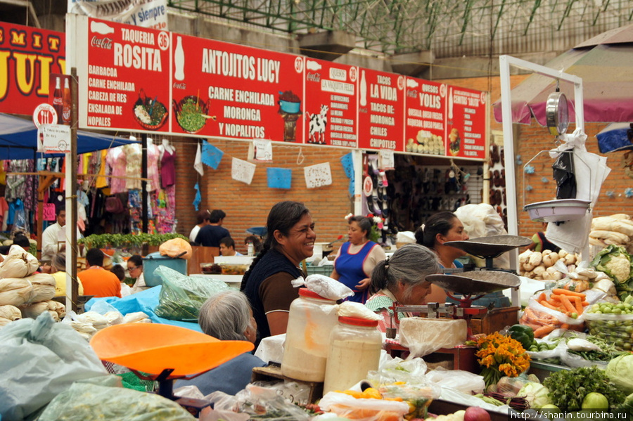 Муниципальный рынок Тласкала-де-Хикотенкатль, Мексика