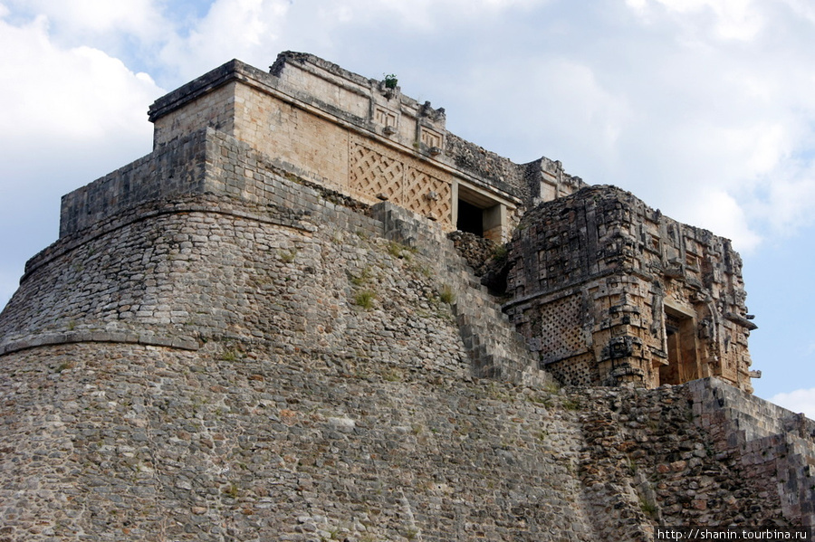 Пирамида в Ушмале Ушмаль, Мексика