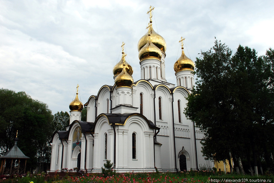 Свято-Никольский  монастырь Переславль-Залесский, Россия