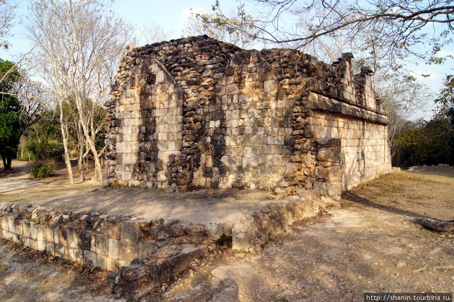 Дворец правителя Ушмаль, Мексика