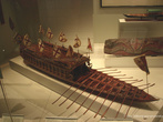г. Лондон, Великобритания. Музей Лондонского района Доклэндс. Первый весельный английский корабль, который управлялся рабами