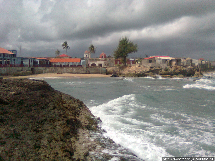 Gibara,  небольшой город рядом с г. Ольгин Хибара, Куба