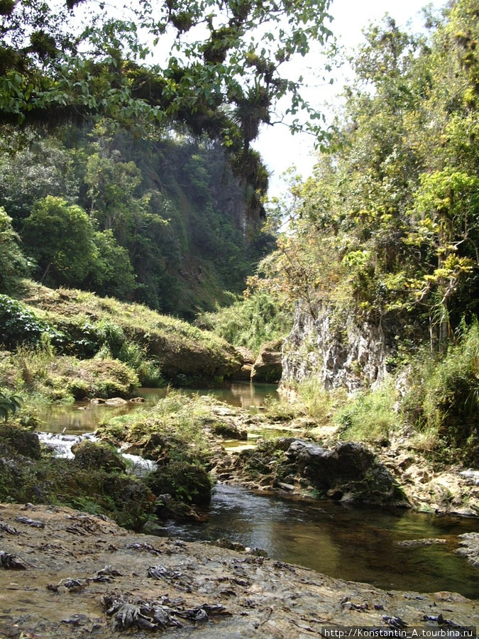 Водопад Эль-Ничо, Куба, март 2011 Сьенфуэгос, Куба