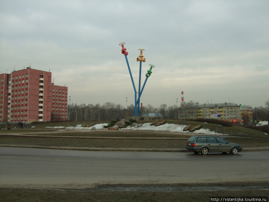 ТРИ КРАНА В МЫТИЩАХ. Мытищи, Россия