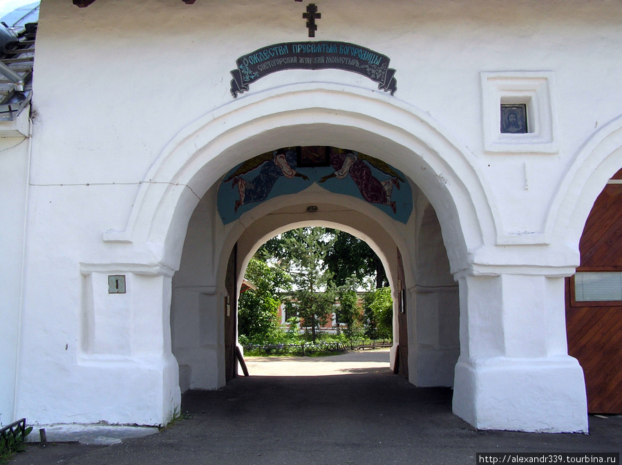 Снетогорский монастырь основан в XIIIв. Этот монастырь посещал Пушкин в 1825 году. Псковская область, Россия