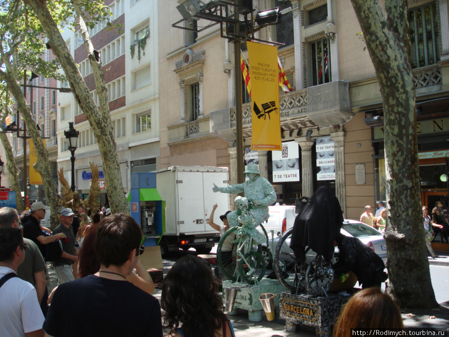 Барселона. Рамбла - от площади Каталонии до колонны Колумба Барселона, Испания