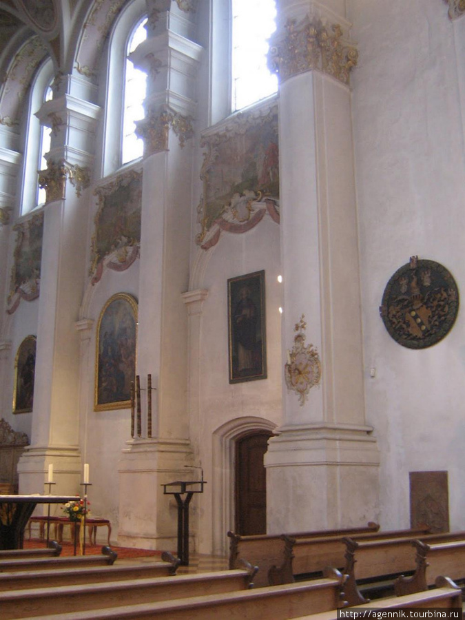 Внутри Церкви Св. Себастиана Эберсберг, Германия