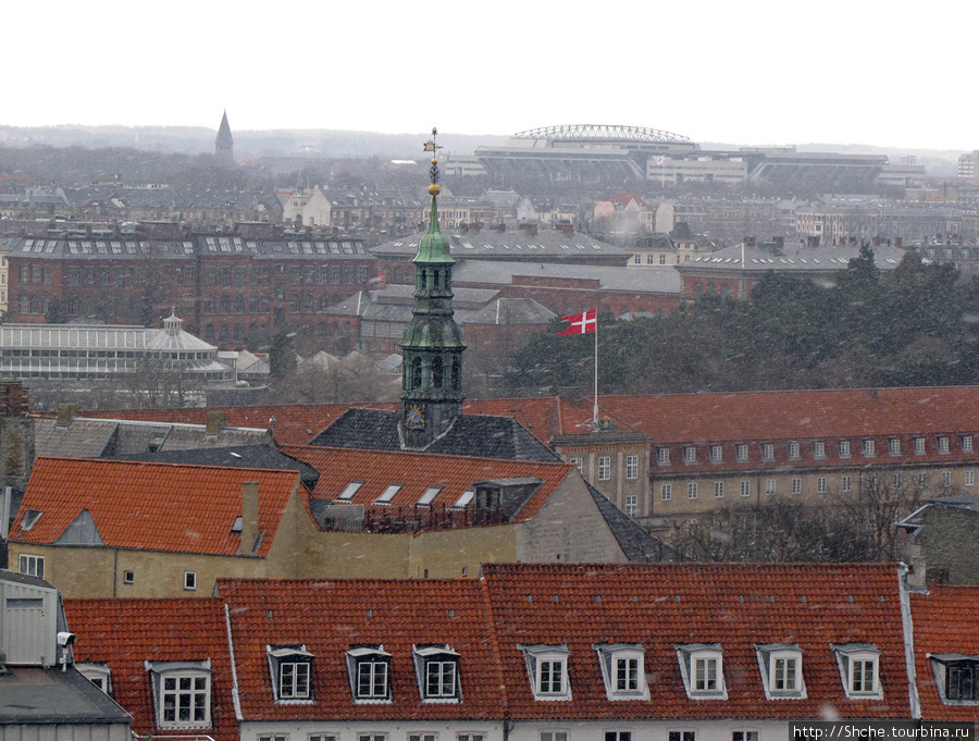 Вид на стадион с Круглой башни ( Round Tower) Копенгаген, Дания
